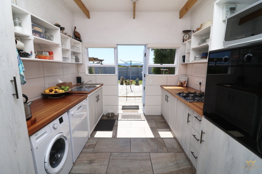 2 Bedroom Property for Sale in Pearly Beach Western Cape